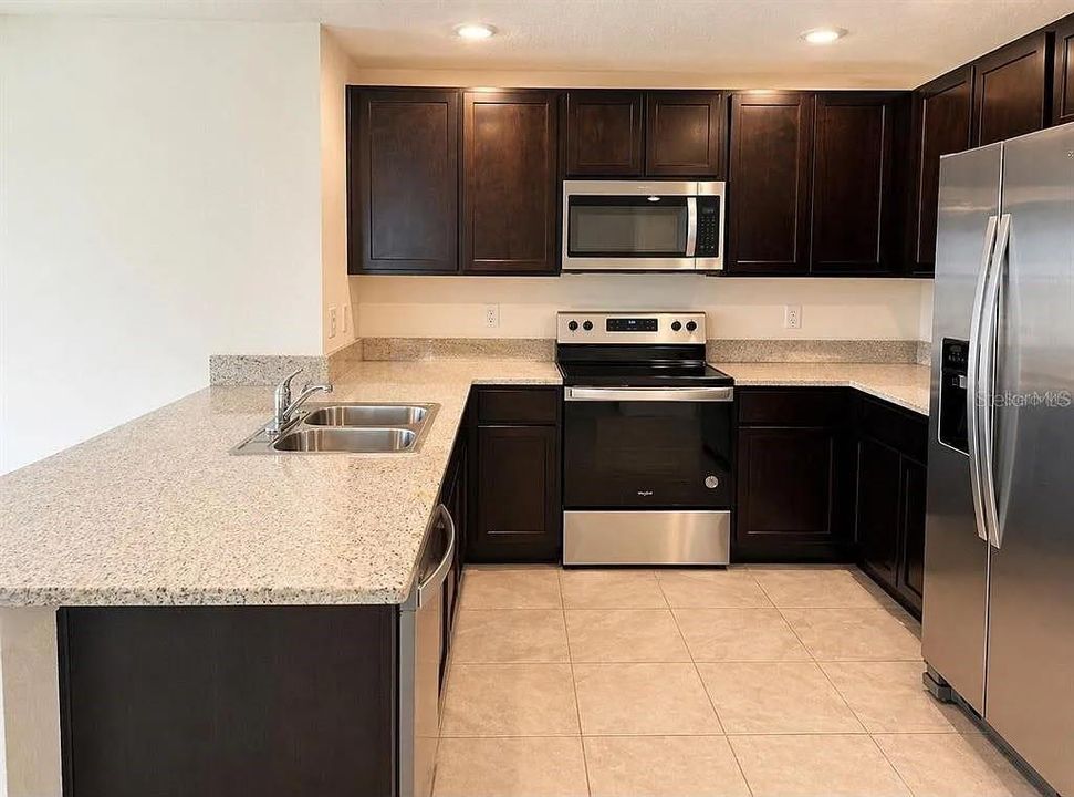For Sale: $300,000 (3 beds, 2 baths, 1516 Square Feet)