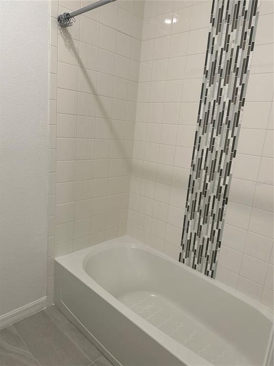 For Rent: $3,100 (3 beds, 2 baths, 1638 Square Feet)