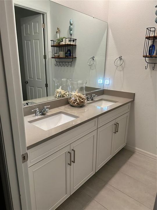 For Rent: $3,100 (3 beds, 2 baths, 1638 Square Feet)