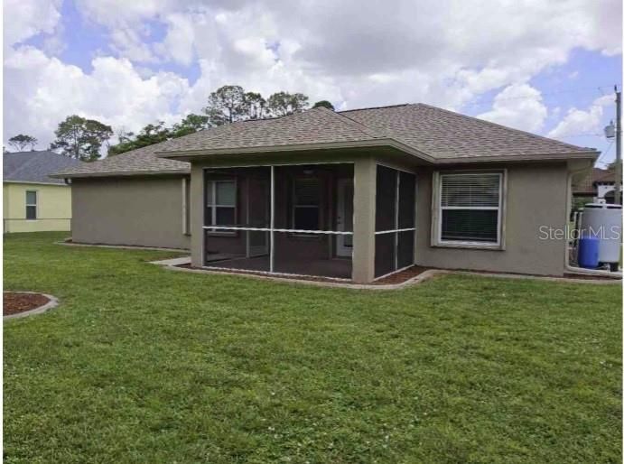 For Sale: $325,000 (3 beds, 2 baths, 1494 Square Feet)