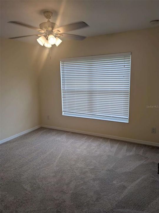 For Sale: $325,000 (3 beds, 2 baths, 1494 Square Feet)