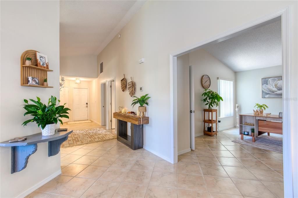 For Sale: $343,900 (2 beds, 2 baths, 1815 Square Feet)