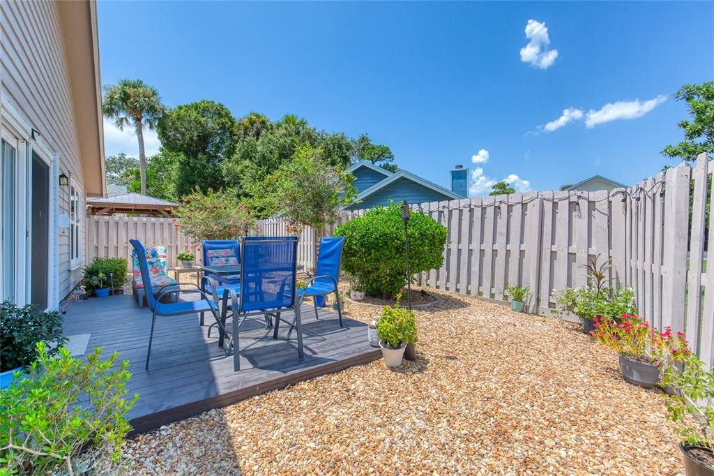 For Sale: $343,900 (2 beds, 2 baths, 1815 Square Feet)