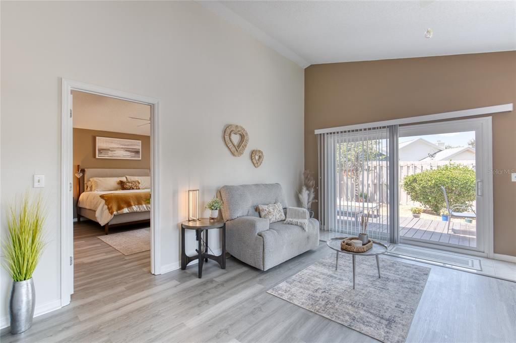 For Sale: $343,900 (2 beds, 2 baths, 1815 Square Feet)