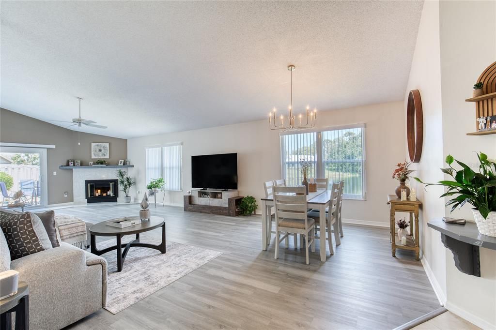 For Sale: $343,900 (2 beds, 2 baths, 1815 Square Feet)