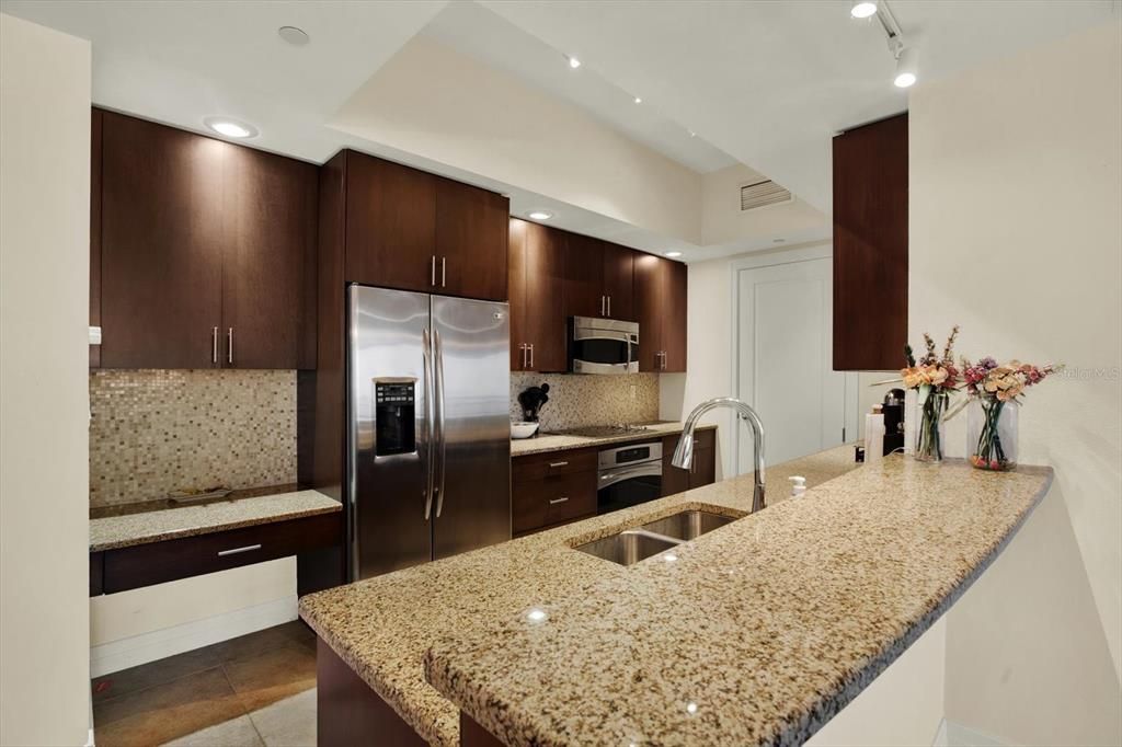 En Venta: $475,000 (2 camas, 2 baños, 1331 Pies cuadrados)