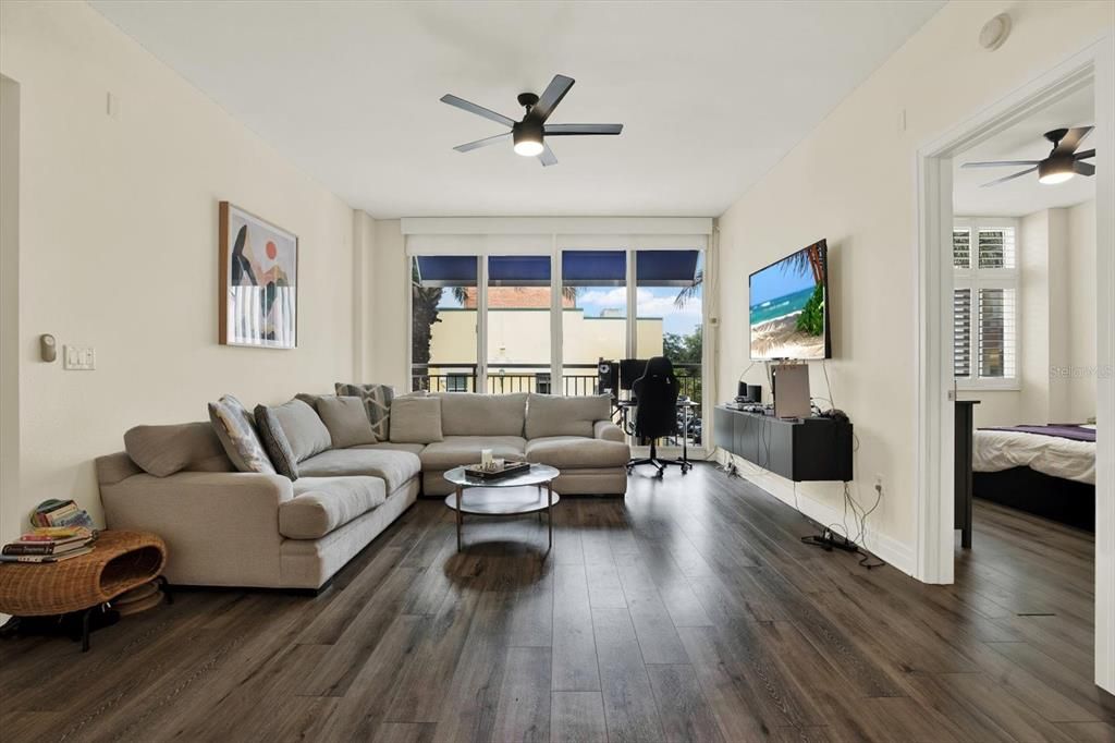 En Venta: $475,000 (2 camas, 2 baños, 1331 Pies cuadrados)