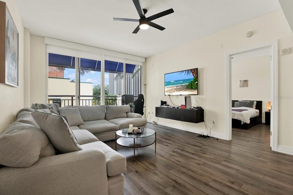 En Venta: $475,000 (2 camas, 2 baños, 1331 Pies cuadrados)