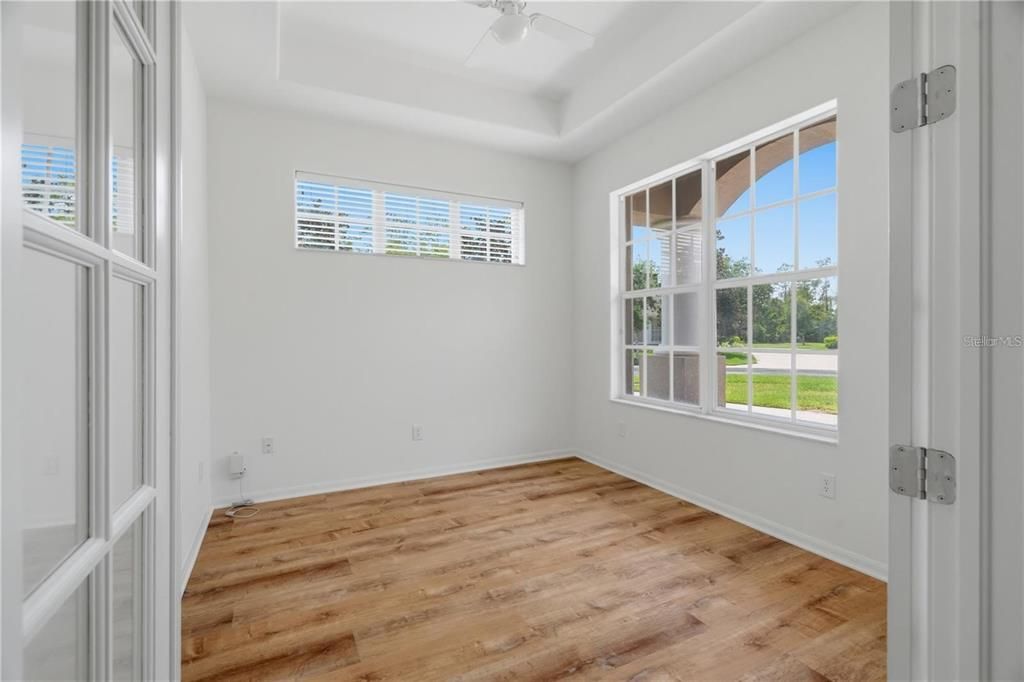 На продажу: $389,900 (2 спален, 2 ванн, 1673 Квадратных фут)