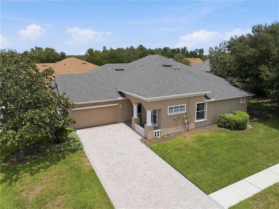 На продажу: $389,900 (2 спален, 2 ванн, 1673 Квадратных фут)
