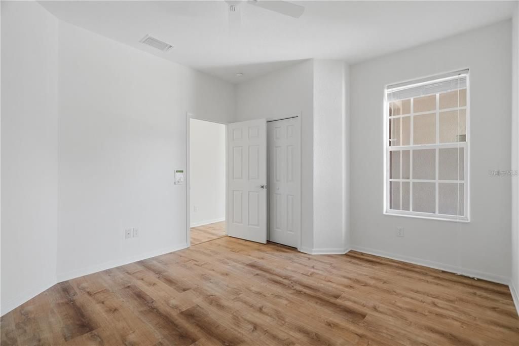 На продажу: $389,900 (2 спален, 2 ванн, 1673 Квадратных фут)