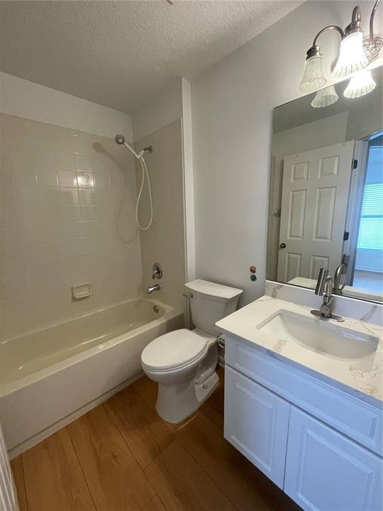 В аренду: $2,300 (3 спален, 2 ванн, 1284 Квадратных фут)