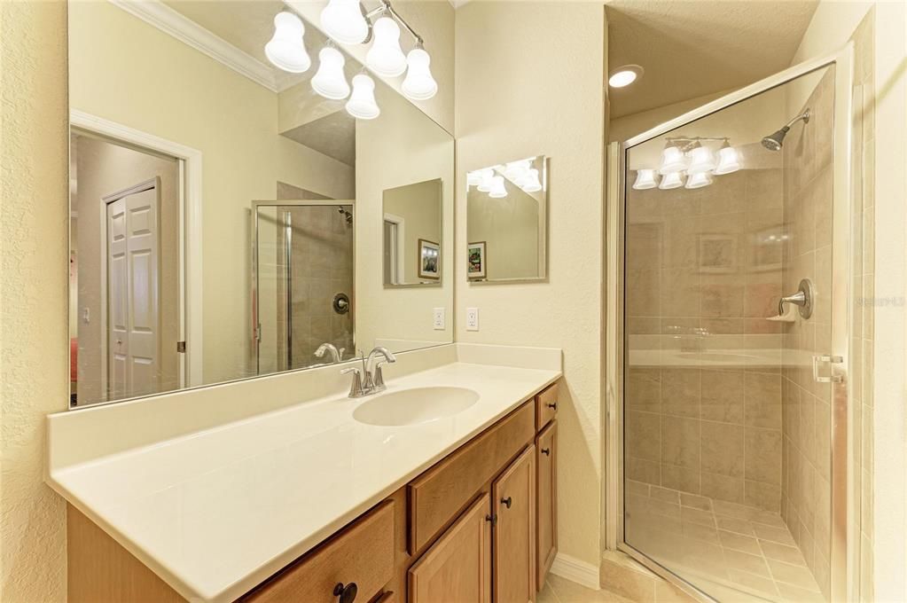 For Sale: $245,000 (2 beds, 2 baths, 1156 Square Feet)