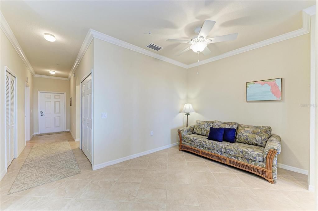 For Sale: $245,000 (2 beds, 2 baths, 1156 Square Feet)