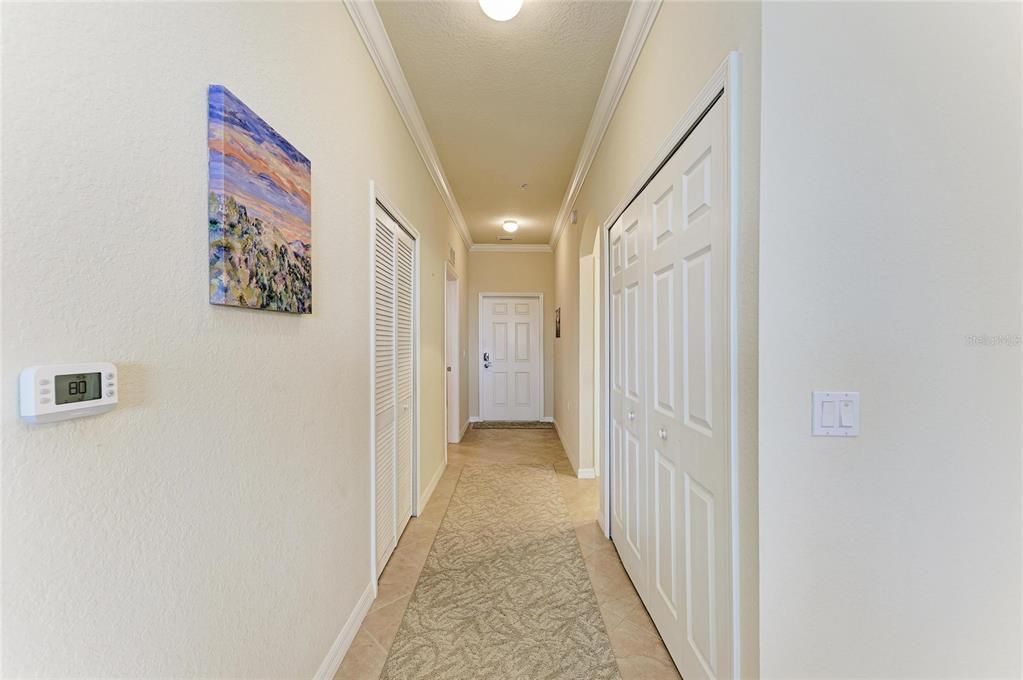 For Sale: $245,000 (2 beds, 2 baths, 1156 Square Feet)
