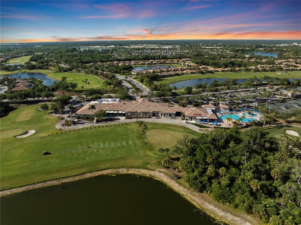 For Sale: $245,000 (2 beds, 2 baths, 1156 Square Feet)