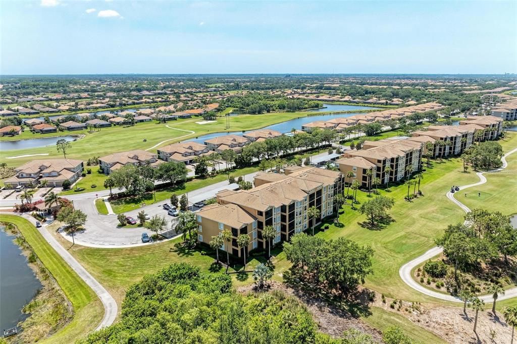 For Sale: $245,000 (2 beds, 2 baths, 1156 Square Feet)