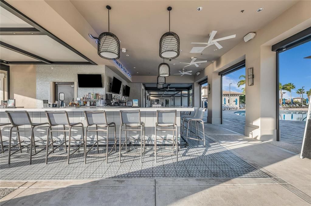 For Sale: $245,000 (2 beds, 2 baths, 1156 Square Feet)