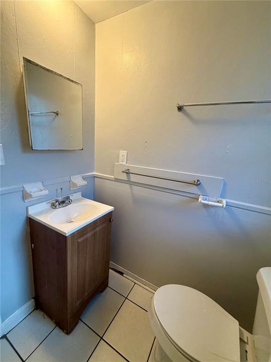 For Rent: $1,400 (2 beds, 1 baths, 750 Square Feet)
