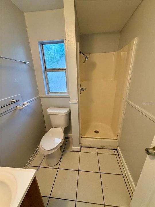 For Rent: $1,400 (2 beds, 1 baths, 750 Square Feet)