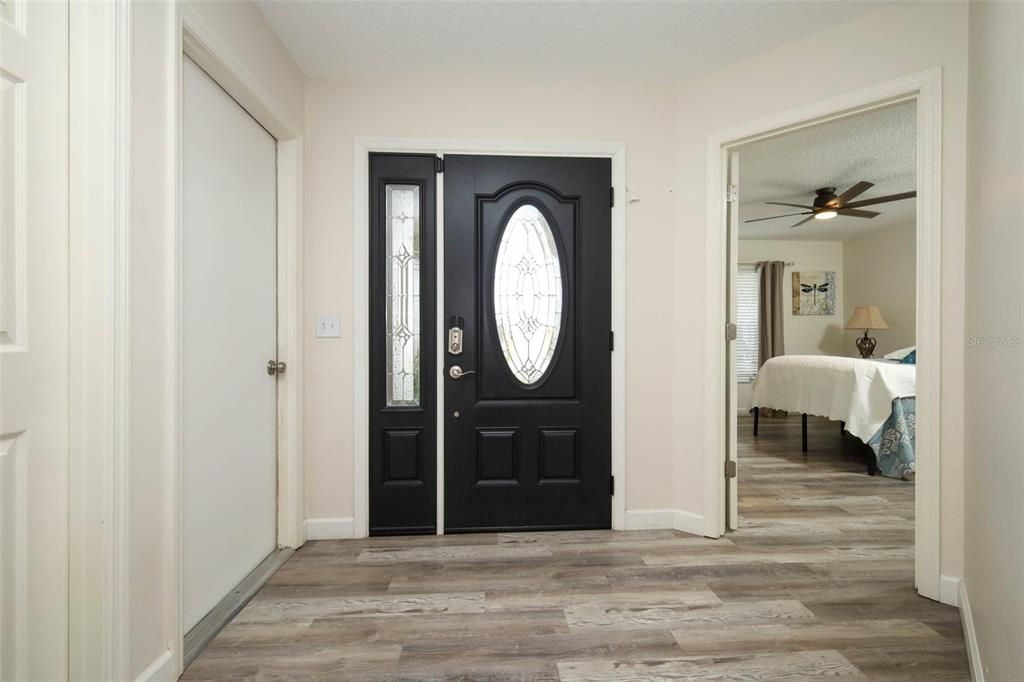 For Sale: $395,000 (3 beds, 2 baths, 1408 Square Feet)