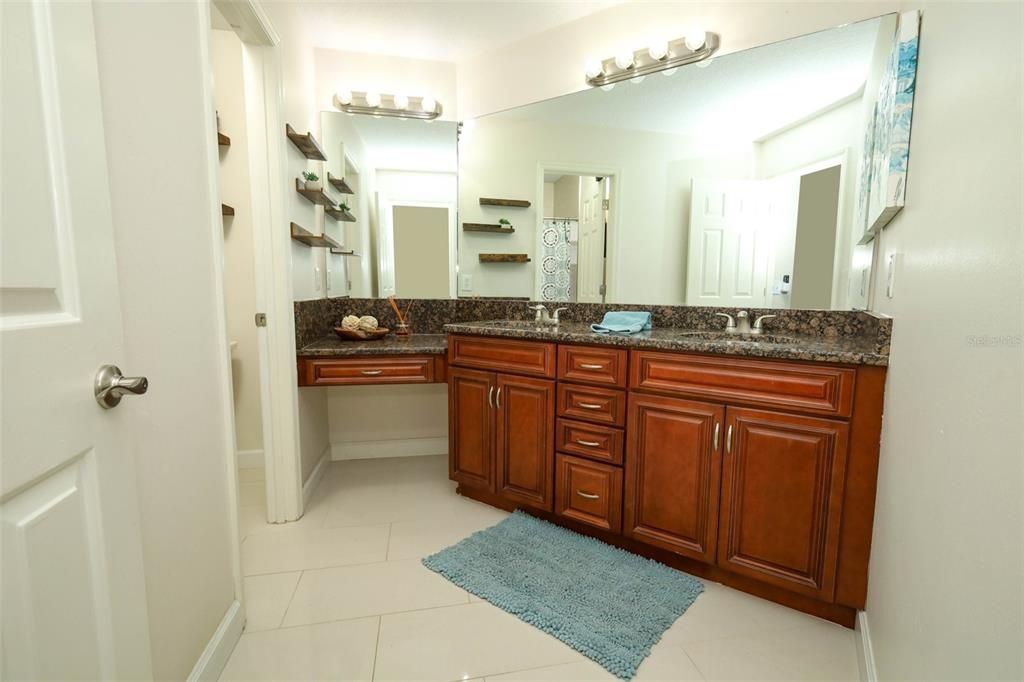 For Sale: $395,000 (3 beds, 2 baths, 1408 Square Feet)