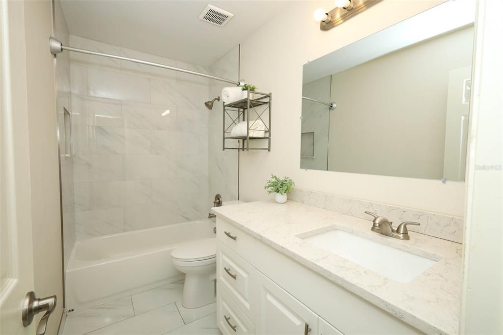 For Sale: $395,000 (3 beds, 2 baths, 1408 Square Feet)