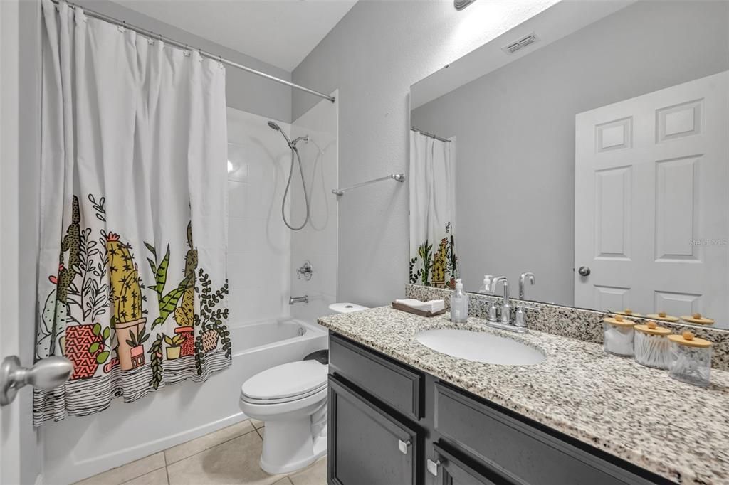 For Rent: $3,000 (4 beds, 2 baths, 1948 Square Feet)