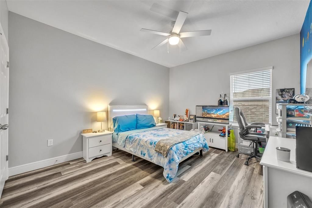 For Rent: $3,000 (4 beds, 2 baths, 1948 Square Feet)