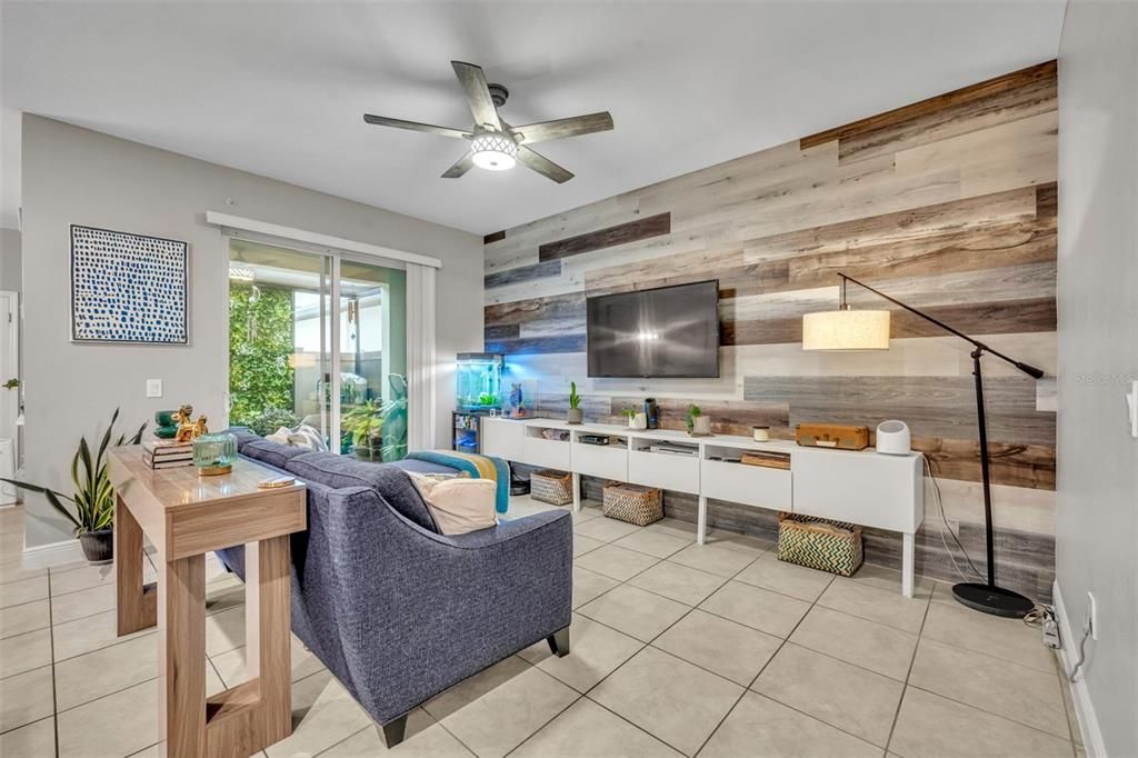 For Rent: $3,000 (4 beds, 2 baths, 1948 Square Feet)