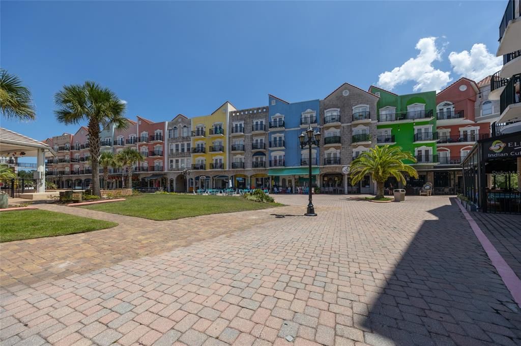 For Sale: $200,000 (2 beds, 2 baths, 1250 Square Feet)