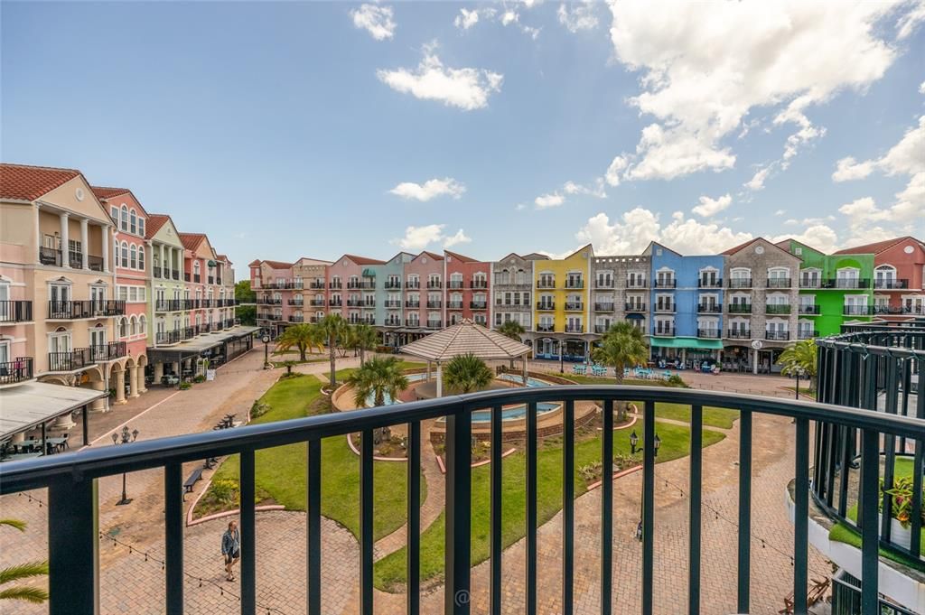 For Sale: $200,000 (2 beds, 2 baths, 1250 Square Feet)