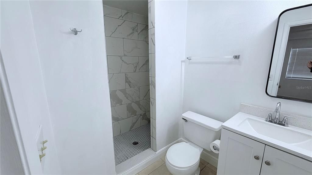 For Sale: $130,000 (2 beds, 2 baths, 915 Square Feet)