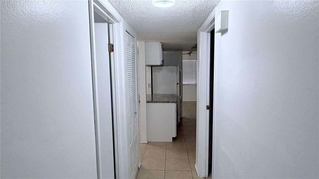 For Sale: $130,000 (2 beds, 2 baths, 915 Square Feet)