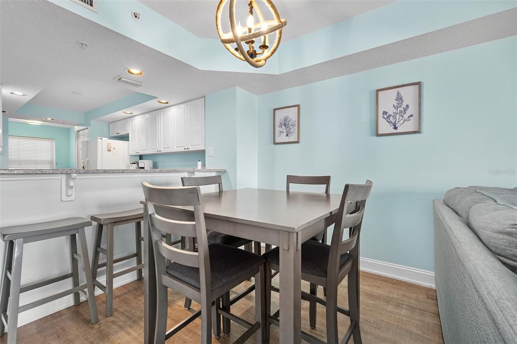 For Sale: $429,000 (2 beds, 2 baths, 1438 Square Feet)