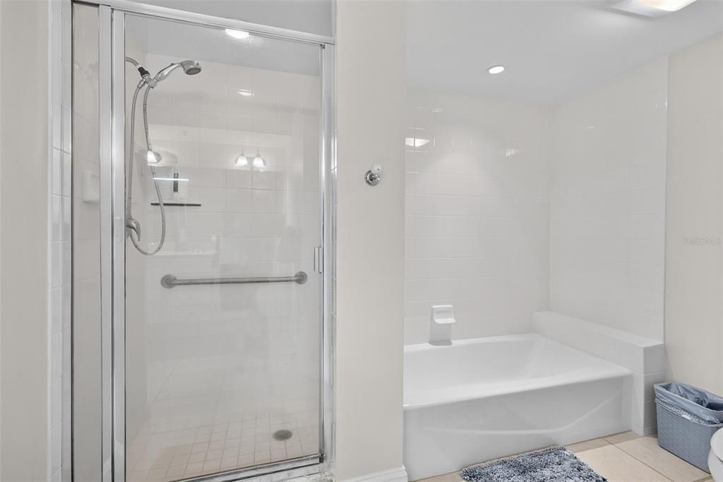 For Sale: $429,000 (2 beds, 2 baths, 1438 Square Feet)