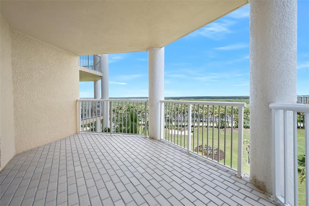 For Sale: $429,000 (2 beds, 2 baths, 1438 Square Feet)