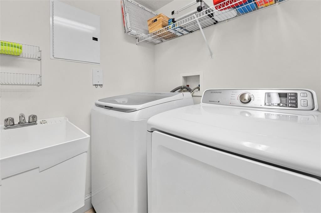 For Sale: $429,000 (2 beds, 2 baths, 1438 Square Feet)