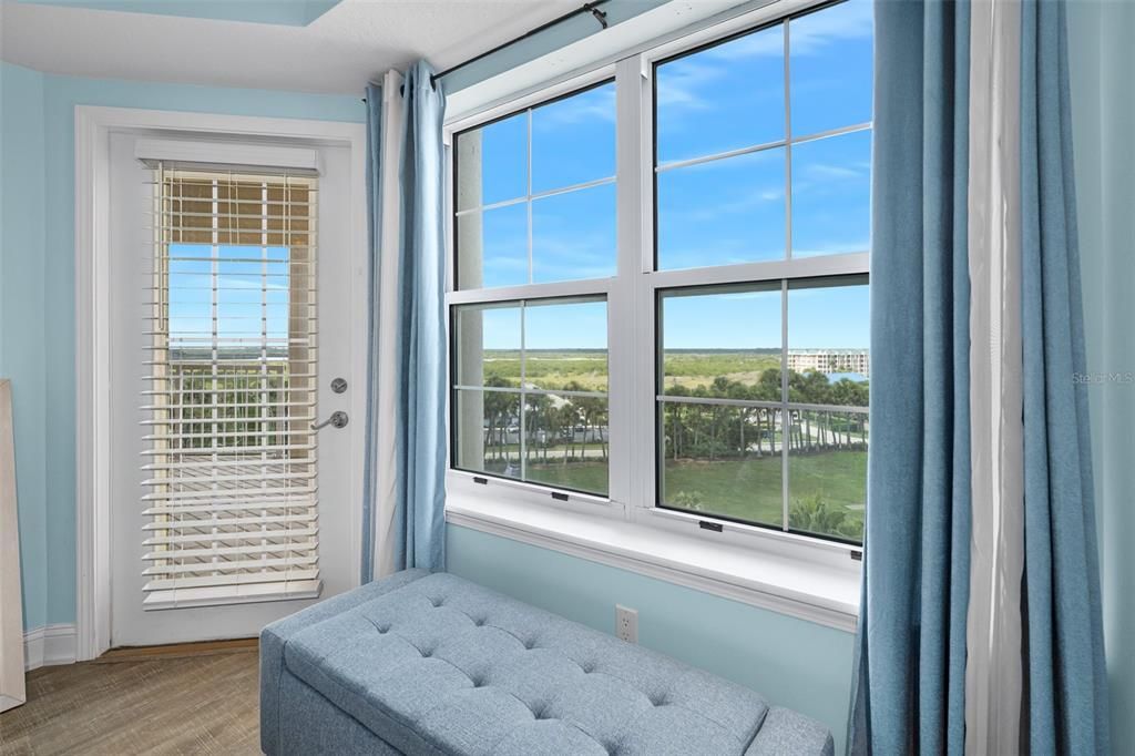 For Sale: $429,000 (2 beds, 2 baths, 1438 Square Feet)