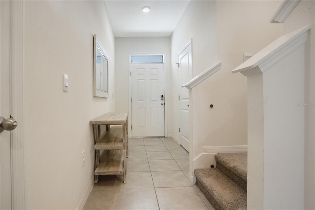 For Rent: $2,600 (3 beds, 2 baths, 1784 Square Feet)