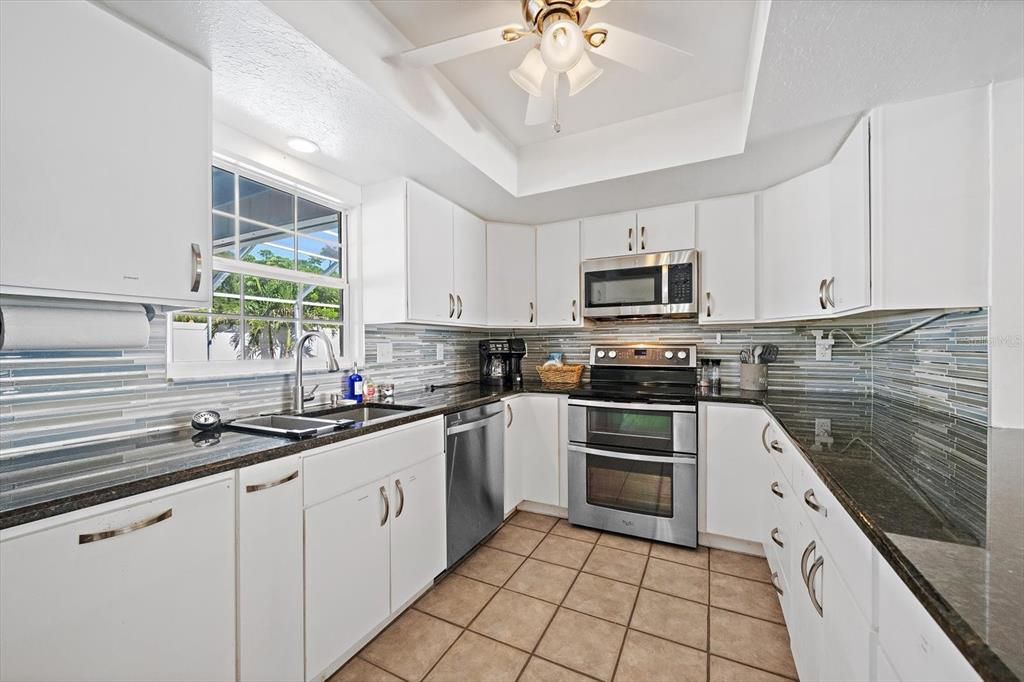 For Sale: $499,000 (3 beds, 2 baths, 1324 Square Feet)