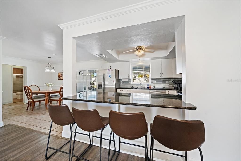 For Sale: $499,000 (3 beds, 2 baths, 1324 Square Feet)