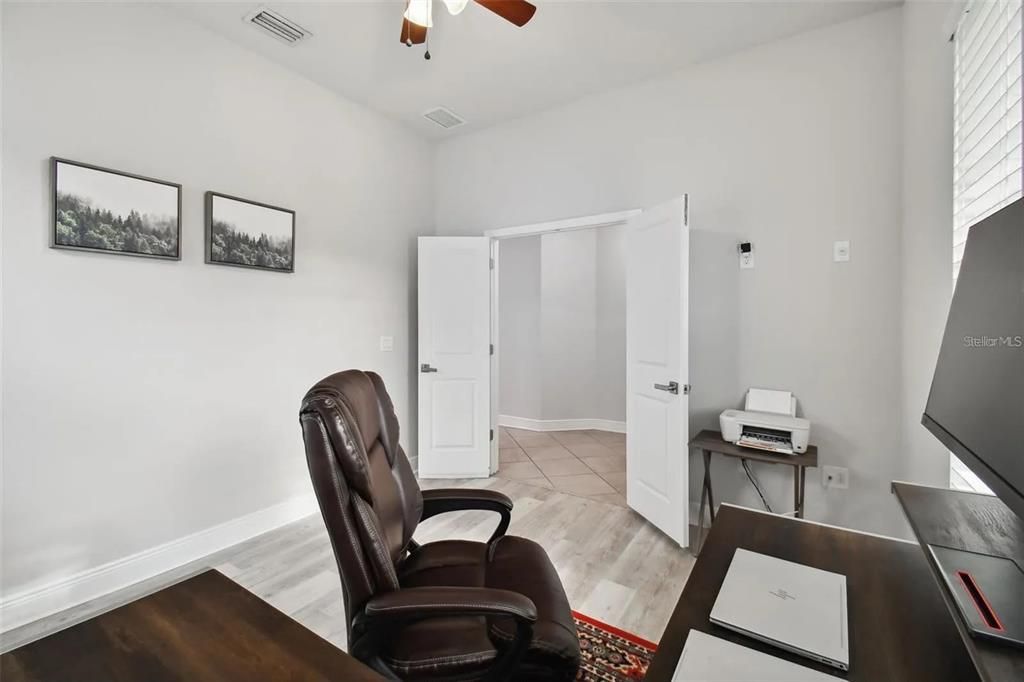 For Rent: $3,350 (3 beds, 2 baths, 2200 Square Feet)