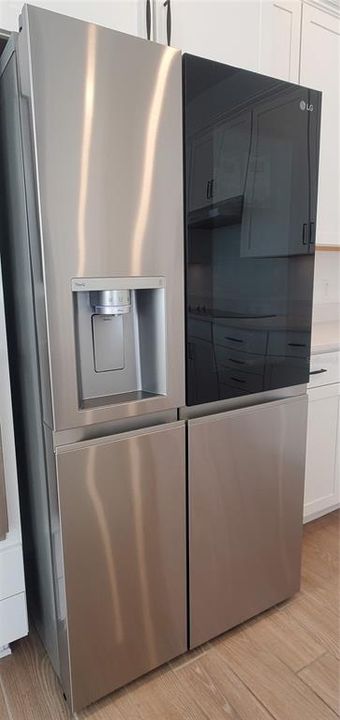 En Renta: $2,990 (4 camas, 3 baños, 2500 Pies cuadrados)