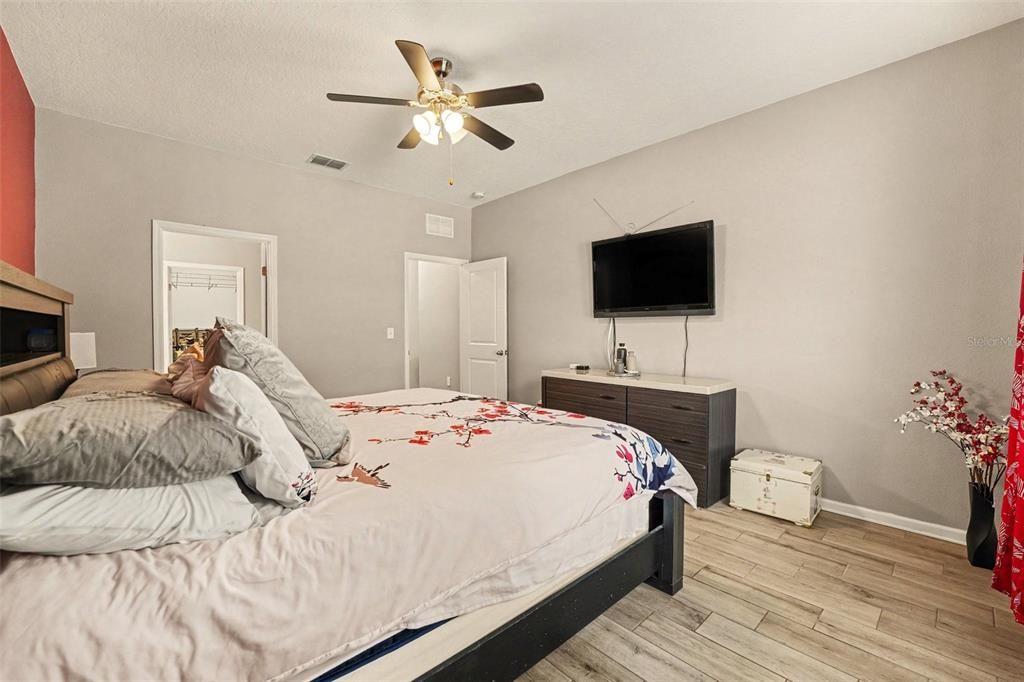 For Sale: $275,000 (3 beds, 2 baths, 1746 Square Feet)