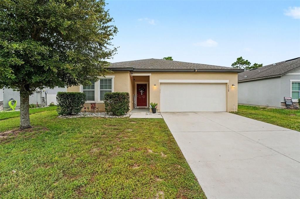 For Sale: $275,000 (3 beds, 2 baths, 1746 Square Feet)