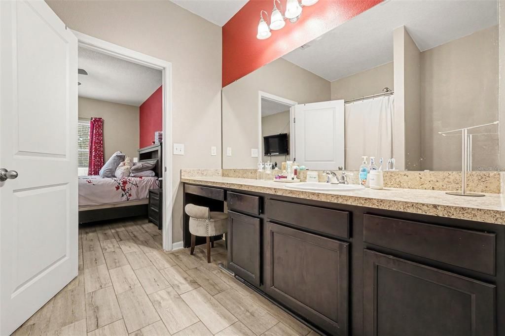 For Sale: $275,000 (3 beds, 2 baths, 1746 Square Feet)