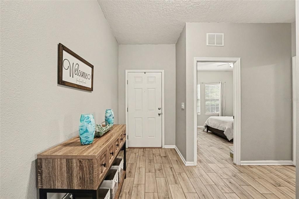 For Sale: $275,000 (3 beds, 2 baths, 1746 Square Feet)
