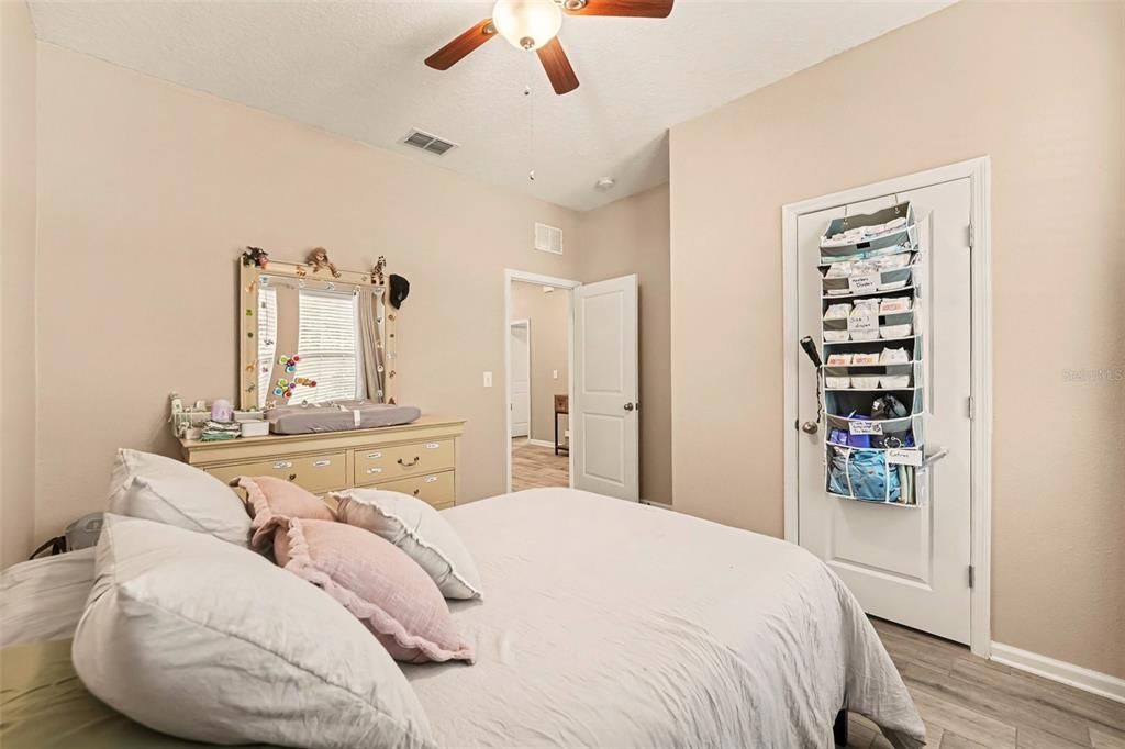For Sale: $275,000 (3 beds, 2 baths, 1746 Square Feet)