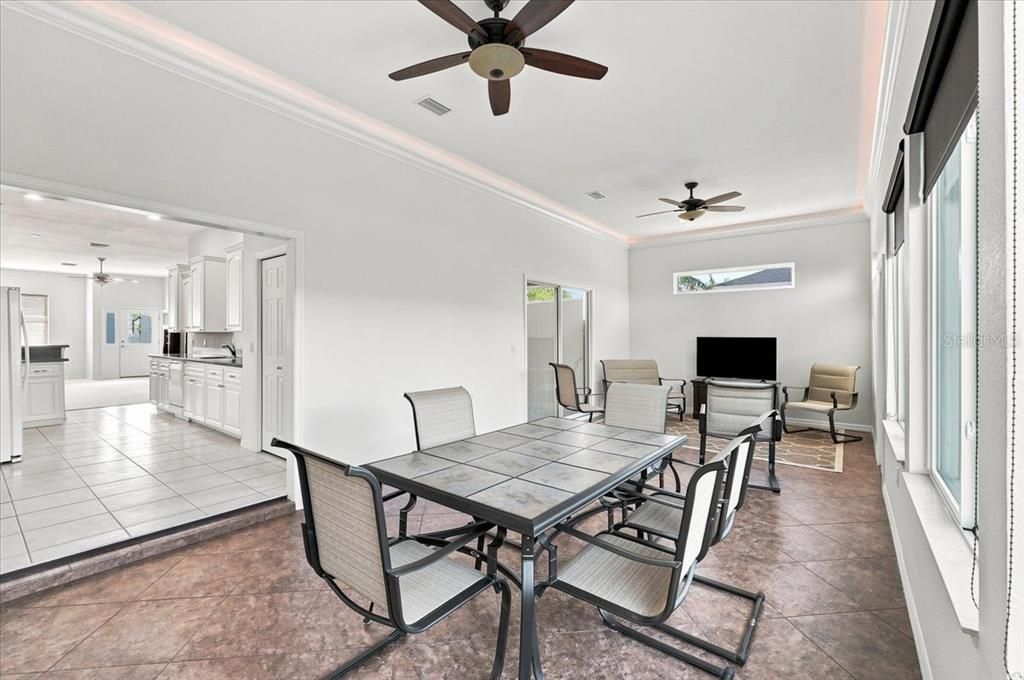 En Venta: $375,000 (2 camas, 2 baños, 1660 Pies cuadrados)